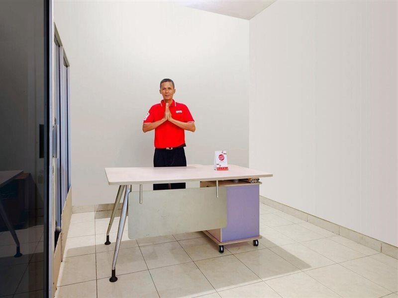 Отель Oyo 3083 D Kost 3 Syariah Джокьякарта Экстерьер фото