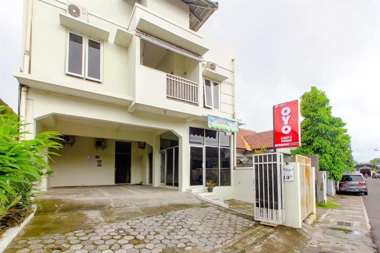 Отель Oyo 3083 D Kost 3 Syariah Джокьякарта Экстерьер фото